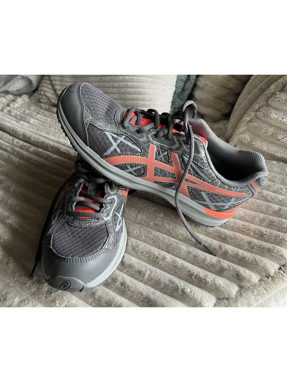 ASICS Womens US size 8 Gray Orange Running Low Top Breathable Sneakers Shoes